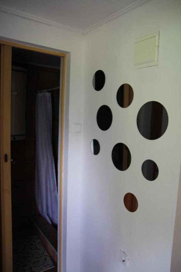 Aljmaš Apartman Dunav מראה חיצוני תמונה
