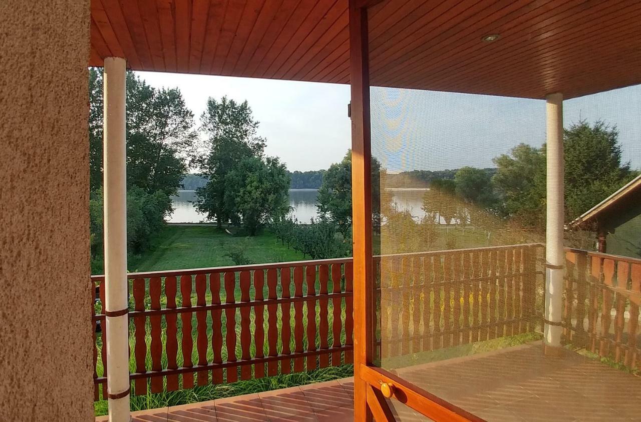 Aljmaš Apartman Dunav מראה חיצוני תמונה